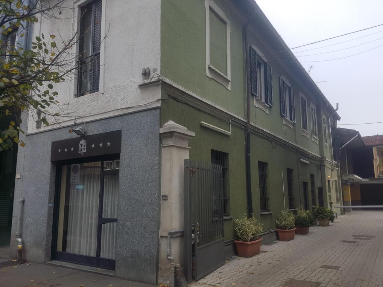 Bed Rho Stazione Bed & Breakfast Exterior foto
