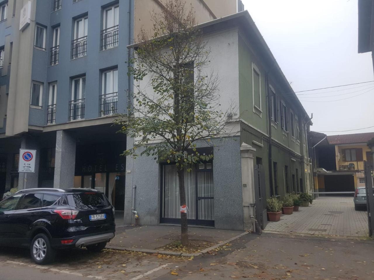 Bed Rho Stazione Bed & Breakfast Exterior foto