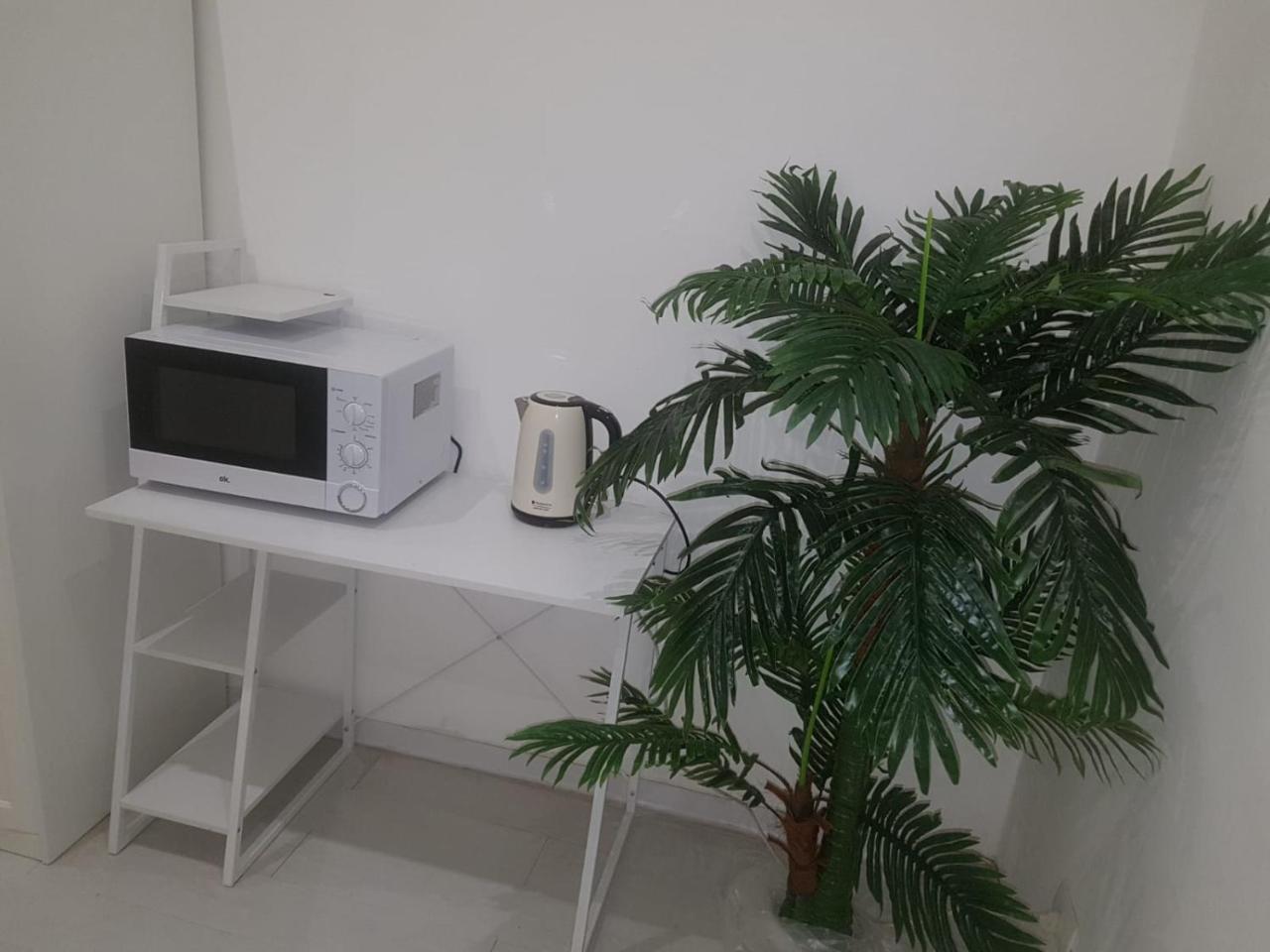 Bed Rho Stazione Bed & Breakfast Exterior foto